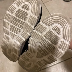 女の子　シューズ　リボン付き　黒　22センチの画像