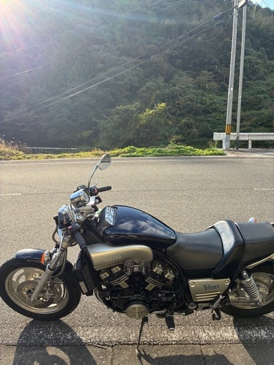 バイク Vmax1200