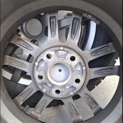 スタッドレスタイヤ🛞ホイール付きの画像