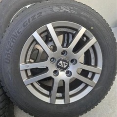 スタッドレスタイヤ🛞ホイール付きの画像