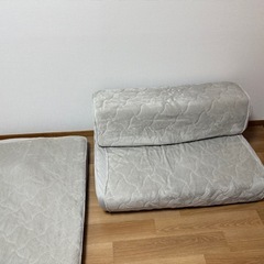 【引っ越し処分】シングルマットレスx2の画像