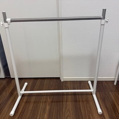 押入れ用ハンガーラックの画像
