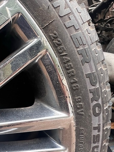 バリ溝　2023 　225/45R18 トヨタ　クラウン　純正アルミ　4本セット　スタッドレス　18インチ　アルミ　