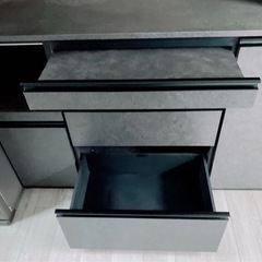 松田家具高級食器棚の画像