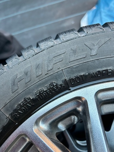 スタッドレスタイヤ4本ホイール付き　155／65R／I3 73T