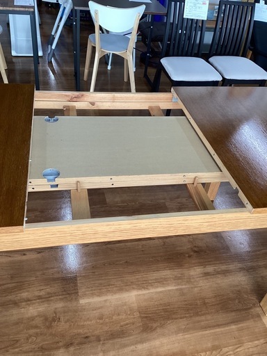 伸長式ダイニングテーブル【町田市再生家具】252875