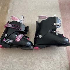 スキー靴　女の子の画像