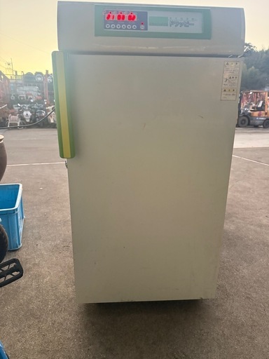 電気乾燥機