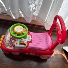 決まりました。ハローキティの車の画像