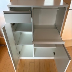 ニトリ 食器棚 ホワイトの画像