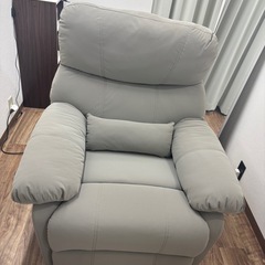 リクライニングソファー　アイリスト向け、ネイリスト向けの画像