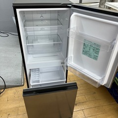 AQUA アクア ノンフロン冷凍冷蔵庫 AQR-14N 2023年製 定格内容積135L 2ドア 冷蔵庫 のご紹介です！の画像