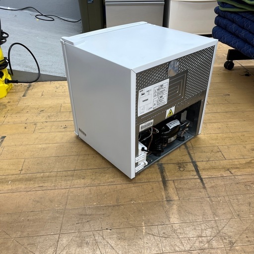 comfee コンフィー ノンフロン冷蔵庫 RCD40WH1JP 2024年製 定格内容積32L 1ドア 冷蔵庫 のご紹介です！
