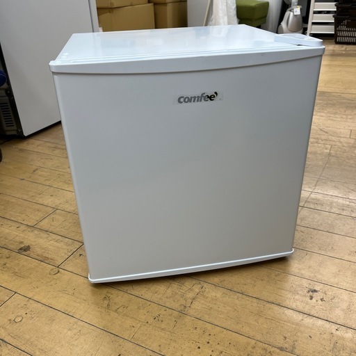 comfee コンフィー ノンフロン冷蔵庫 RCD40WH1JP 2024年製 定格内容積32L 1ドア 冷蔵庫 のご紹介です！