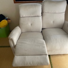 2人用電動リクライニングソファーの画像