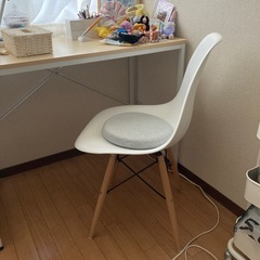 デスクアンドチェアの画像