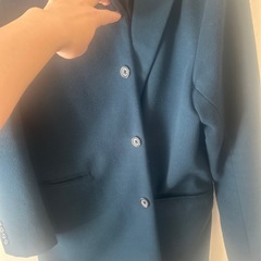 綺麗なネイビーチェスターコートの画像