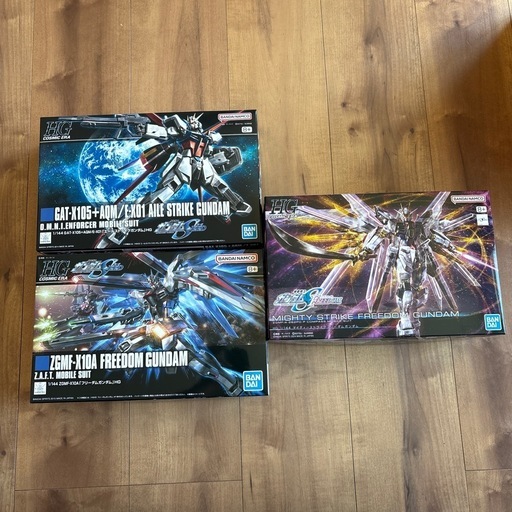 ガンプラ　HG マイティーストライクフリーダムガンダム、フリーダムガンダム他一点