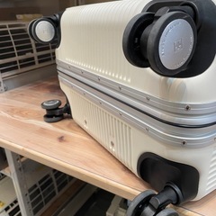 【スーツケース】【SWISS MILITARY】【64L】クリーニング済み【管理番号0109】野の画像