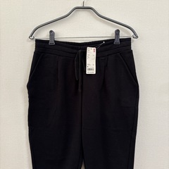 UNIQLO クロップドパンツM未使用の画像