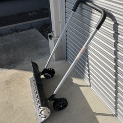 値下げ可能ラクラク除雪　ブレード　タイヤ付きの画像