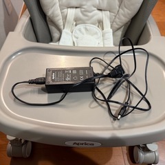 美品【Aprica】ハイローベッド&チェア ユラリズムオートの画像