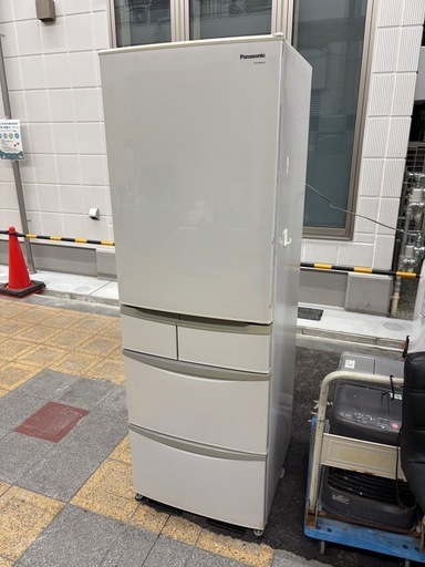 シャープ300L 自動製氷　冷蔵庫　2012年