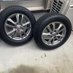 スタッドレスタイヤの画像