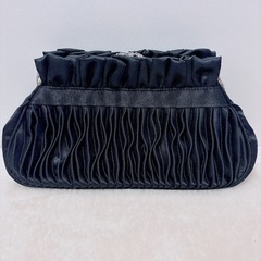 axes femme 2wayパティーバック
の画像