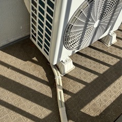 【超美品】エアコン6畳 2025年式 【使用3ヶ月のみ】一式揃ってます！【取り外し済み】の画像