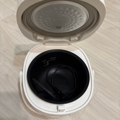 炊飯器の画像