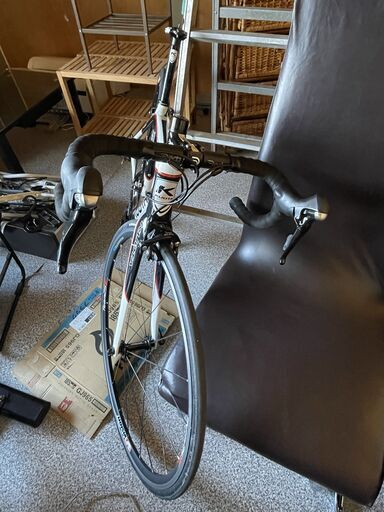 KUOTA クォータ ロードバイク サドル・ペダルなし