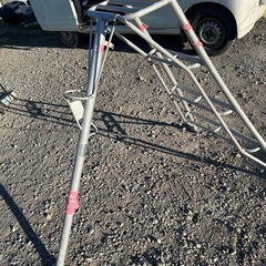 アルミ三脚　　120センチ　庭　園芸の画像