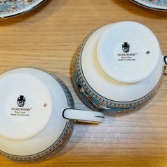 A8009【ウエッジウッド】 フロレンティーン ターコイズ リー 黒壺 2客の画像