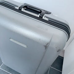 美品 スーツケースの画像