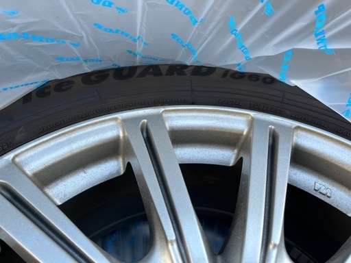 スタッドレスタイヤ