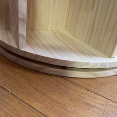 ご自宅までお届けいたします！　3段　棚　本棚　回転式　天然　木　オブジェ　インテリアの画像