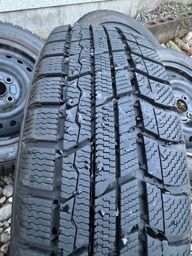 【美品】155/65R14 スタッドレスタイヤ 2022年製造