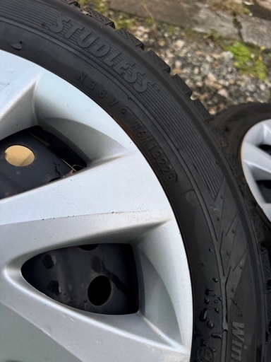 【美品】155/65R14 スタッドレスタイヤ 2022年製造
