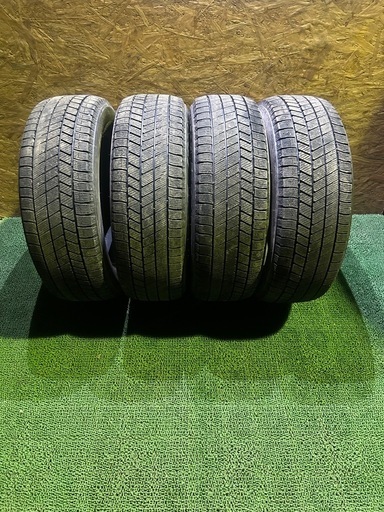 ブリヂストン BLIZZAK VRX3 215/60R17 4本 2022年製 残溝約9mm 中古スタッドレス