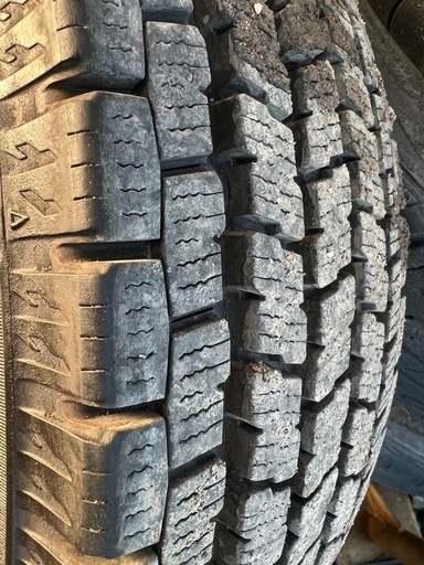 195/80R15 107/105L LT  アルミタイヤ４本セット　ハイエースなど　ヨコハマタイヤ　アイスガード　