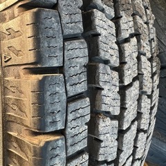 195/80R15 107/105L LT  アルミタイヤ４本セット　ハイエースなど　ヨコハマタイヤ　アイスガード　の画像