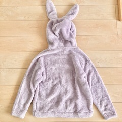 【新品タグ付き】GU マシュマロフィールプルパーカ ウサギの画像