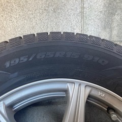 スタッドレスタイヤ　195/65R/15  アルミ付き　4本セットの画像