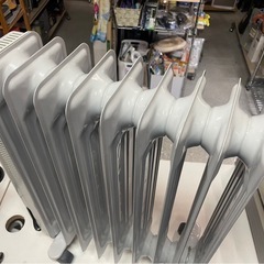 PHILIPS　フィリップス　ラジエーターオイルヒーター　オイルヒーター　1300W　HD3474　暖房　油入式　稼働確認済　中古　③の画像