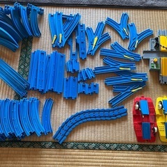 
プラレール　レール各種沢山　踏切　遮断機の画像