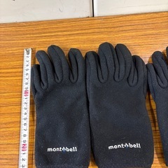 モンベル　グローブ　手袋　LサイズとMサイズのセットの画像