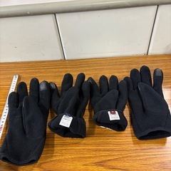 モンベル　グローブ　手袋　LサイズとMサイズのセットの画像