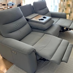 リクライニングソファーの画像