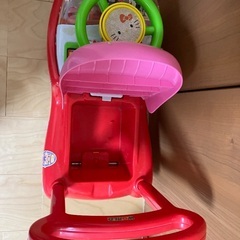 キティちゃんの手押し車の画像